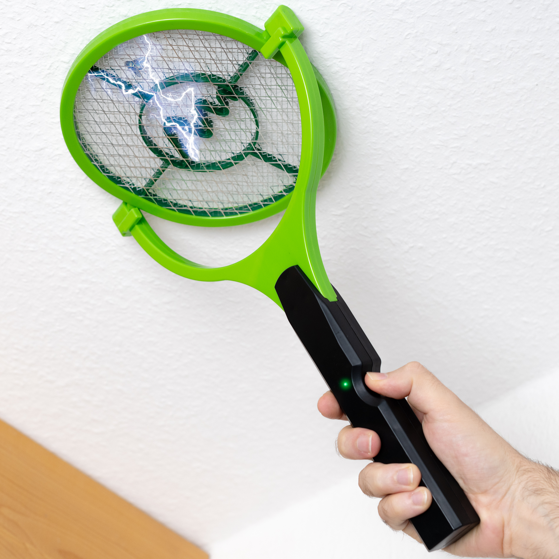 90° Swivelling Fly Swatter | electric 